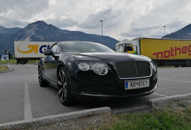 Bentley Continental GTC 2012