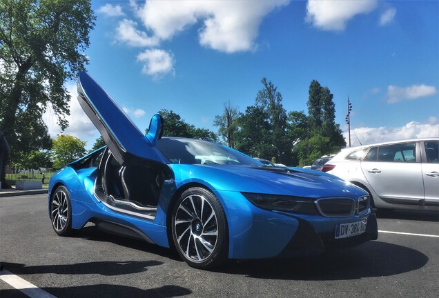 BMW i8