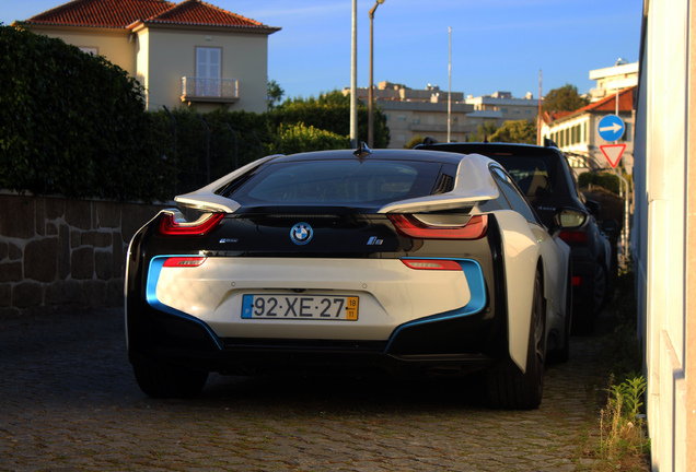 BMW i8