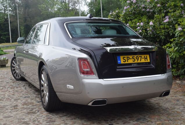 Rolls-Royce Phantom VIII EWB