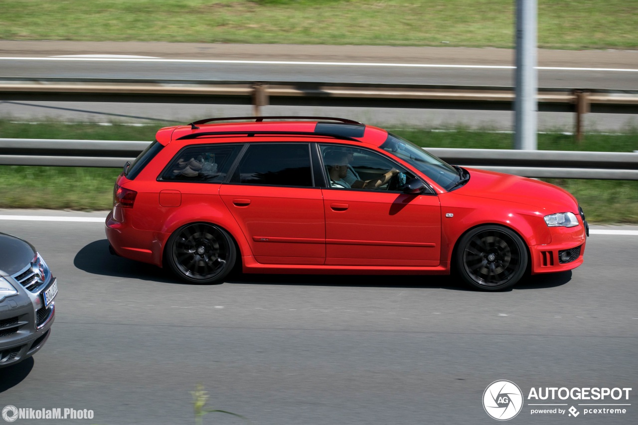 Audi RS4 Avant B7