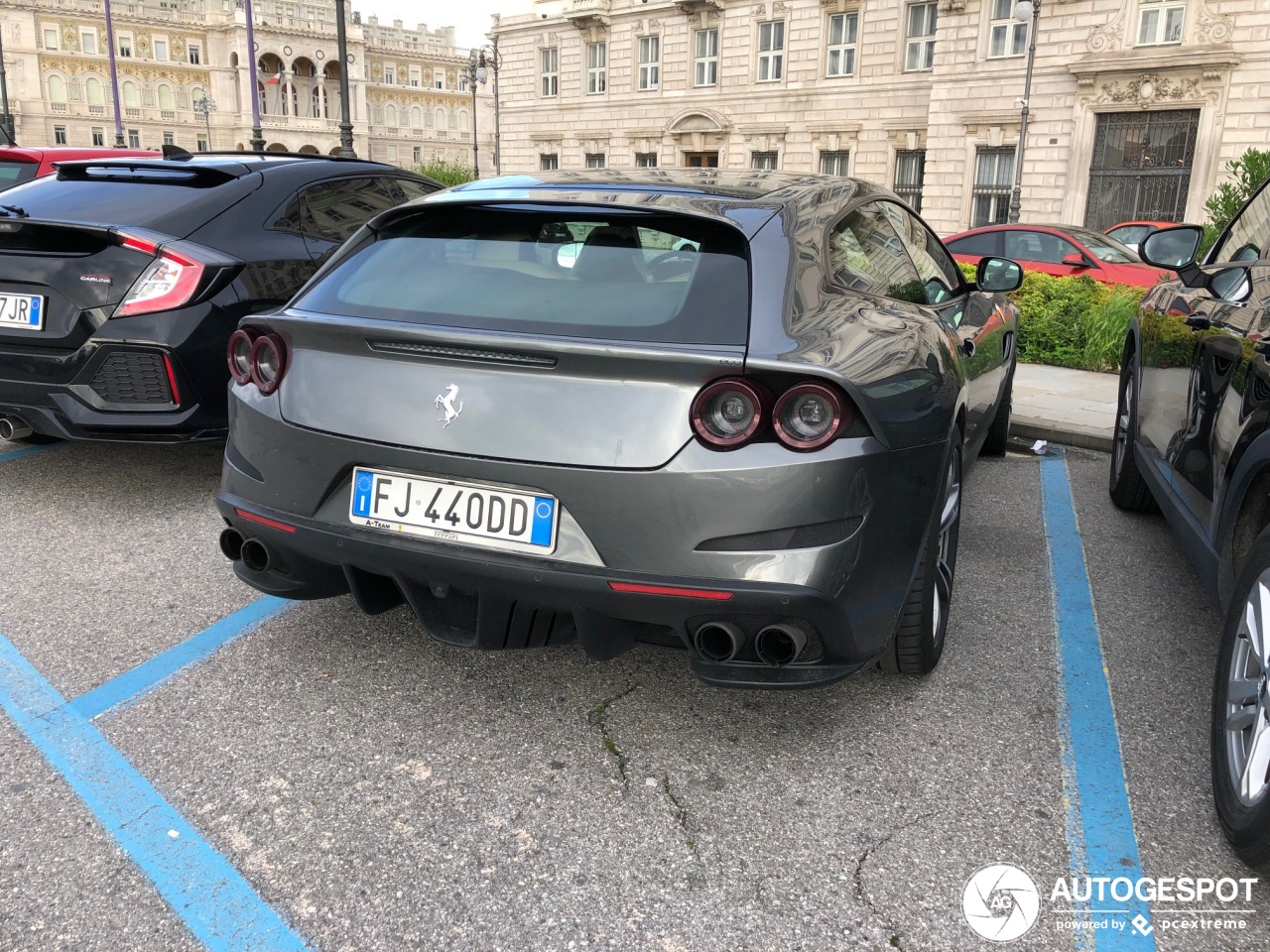 Ferrari GTC4Lusso