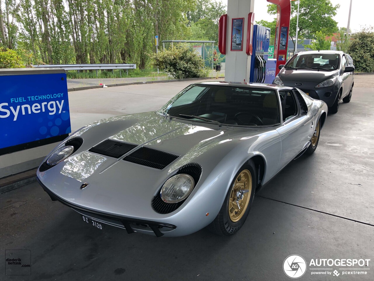 Lamborghini Miura P400 S