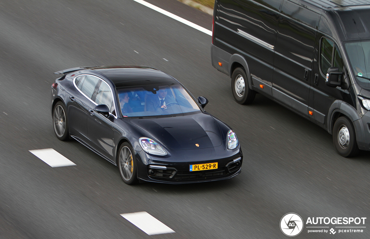 Porsche 971 Panamera Turbo S E-Hybrid