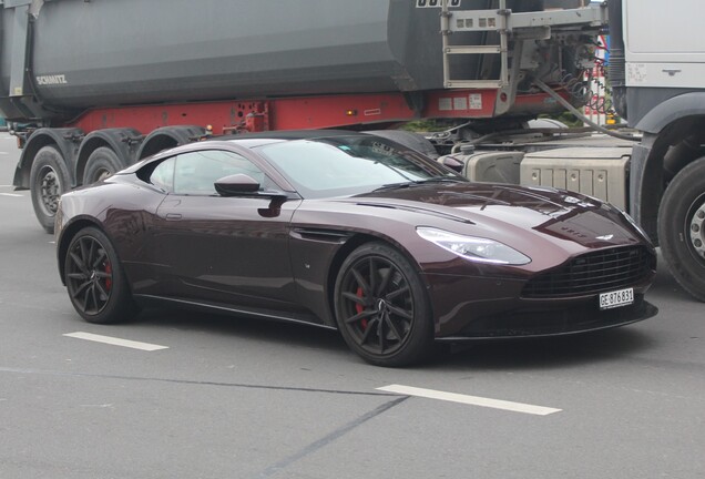 Aston Martin DB11