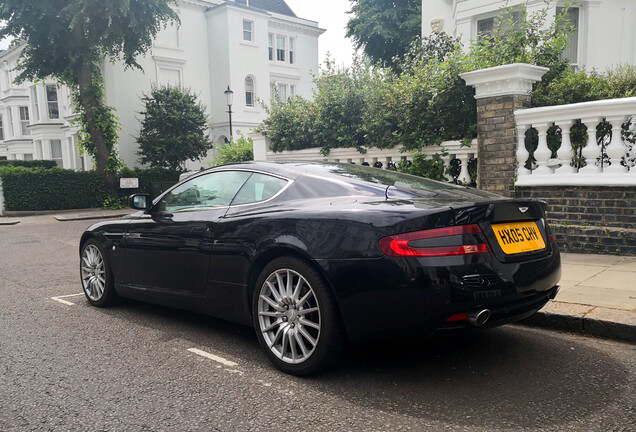 Aston Martin DB9