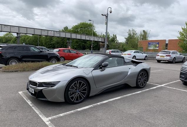 BMW i8 Roadster