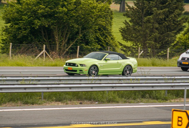 Ford Mustang GT Convertible 2013