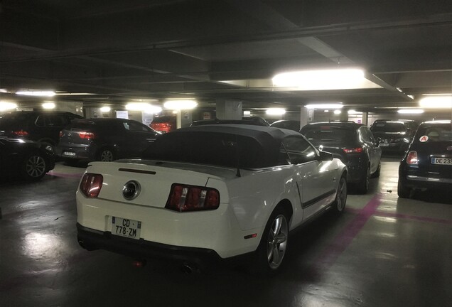 Ford Mustang GT Convertible 2011