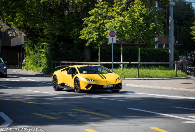 Lamborghini Huracán LP640-4 Performante