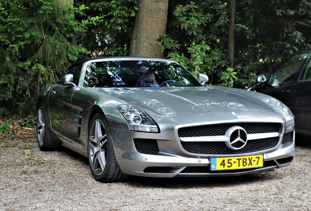 Mercedes-Benz SLS AMG Roadster