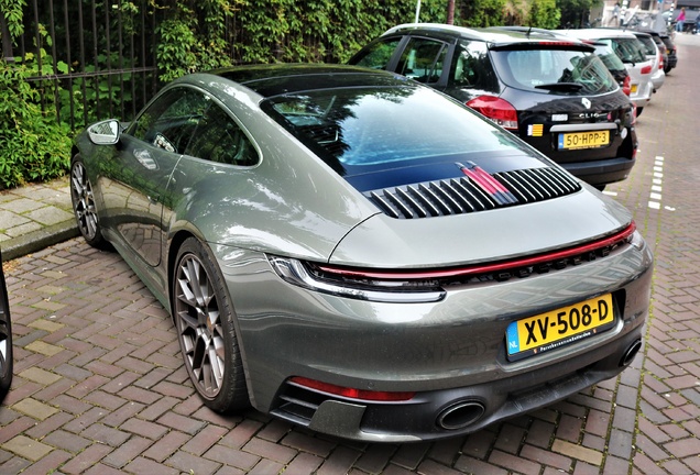 Porsche 992 Carrera 4S