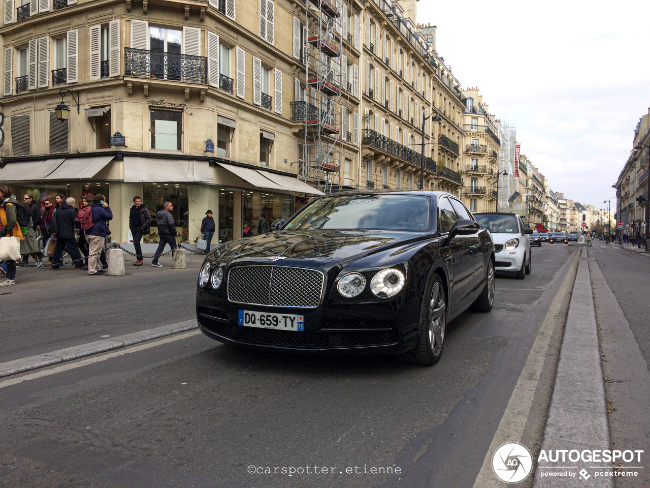 Bentley Flying Spur V8