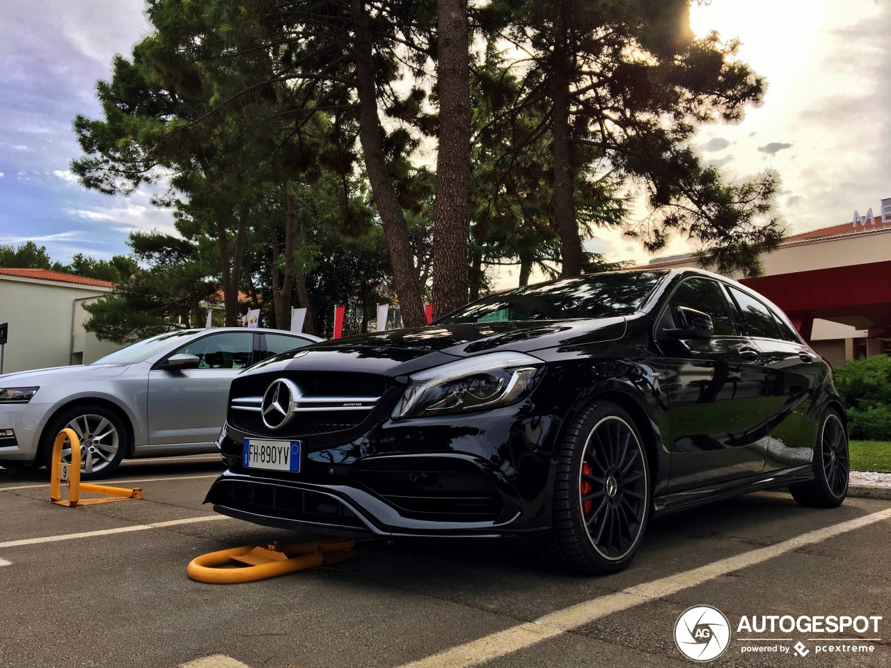 Mercedes-AMG A 45 W176 2015