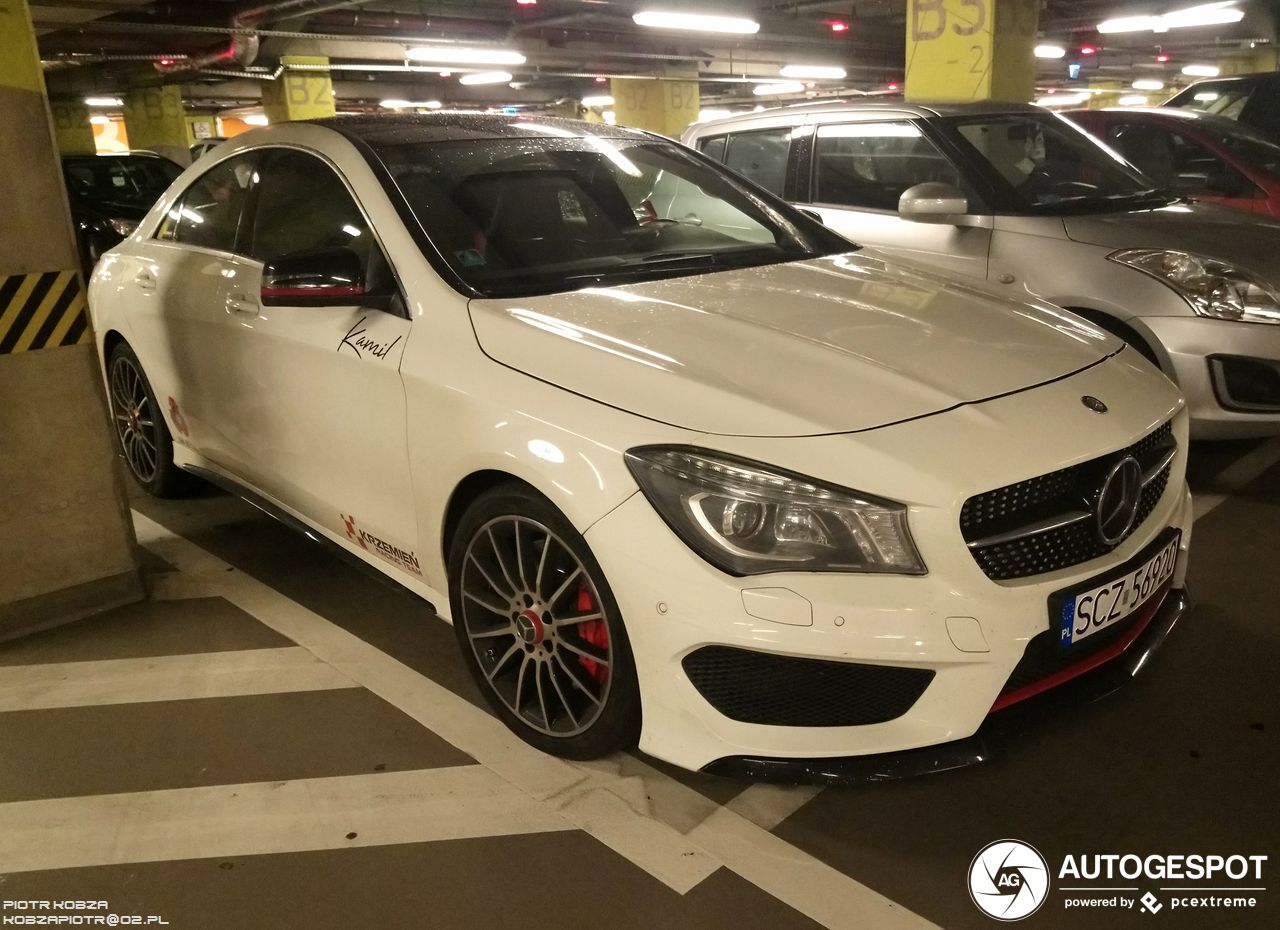 Mercedes-Benz CLA 45 AMG C117