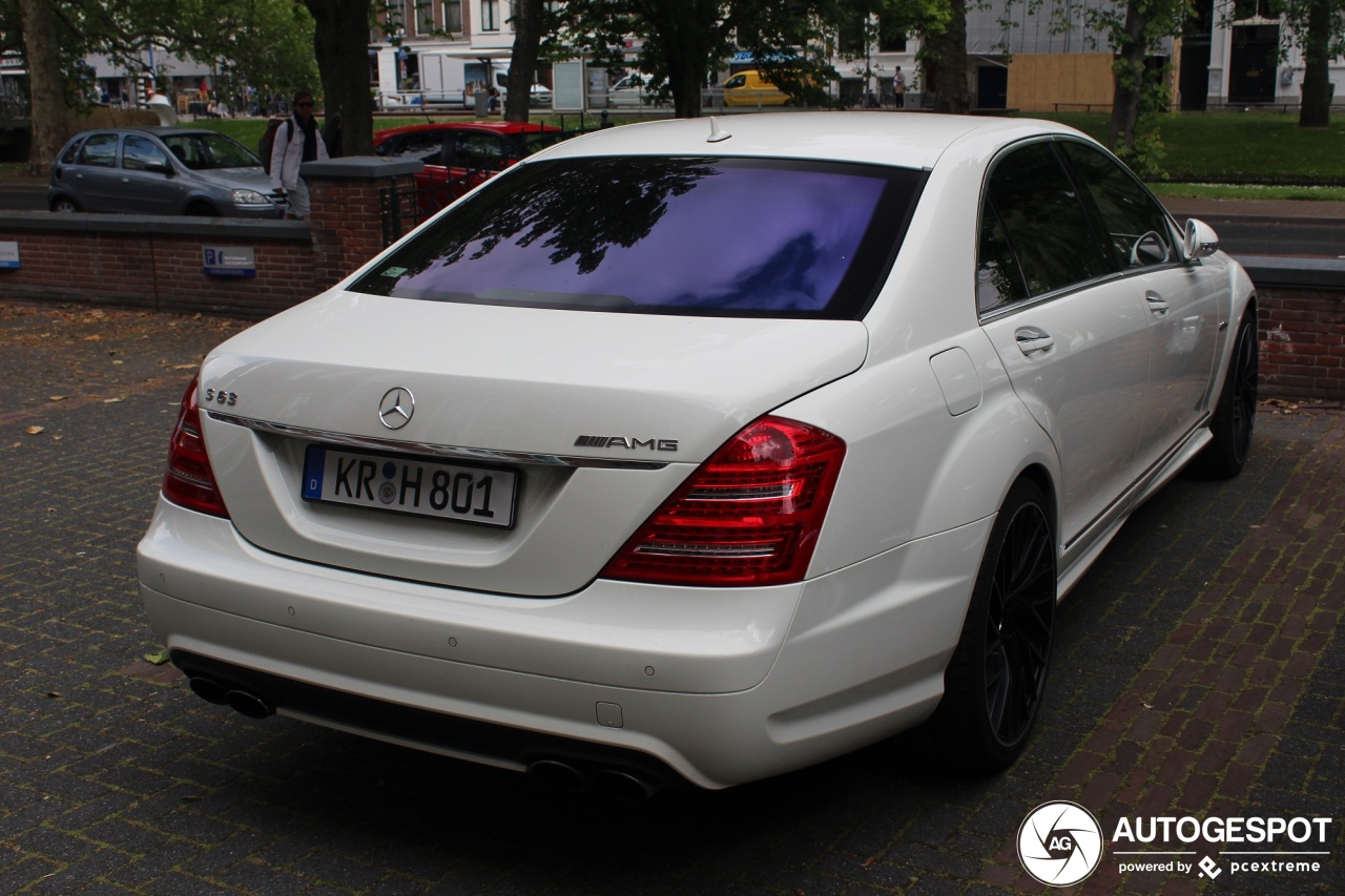 Mercedes-Benz S 63 AMG W221