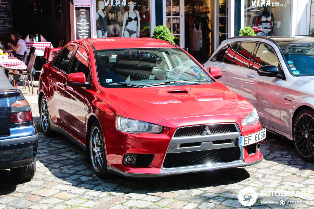 Mitsubishi Lancer Evolution X MR