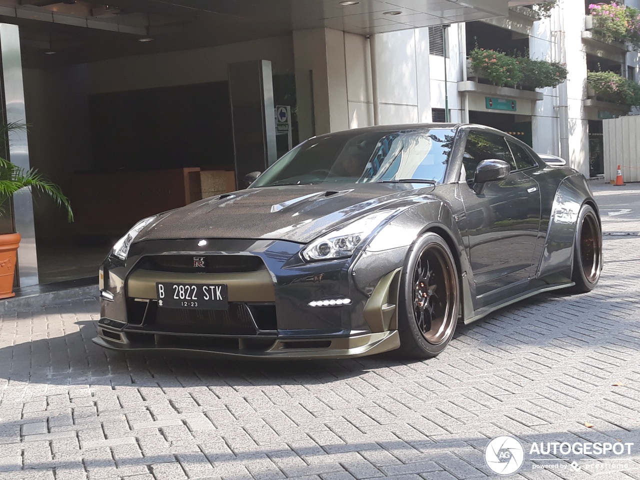 Nissan GT-R Aimgain