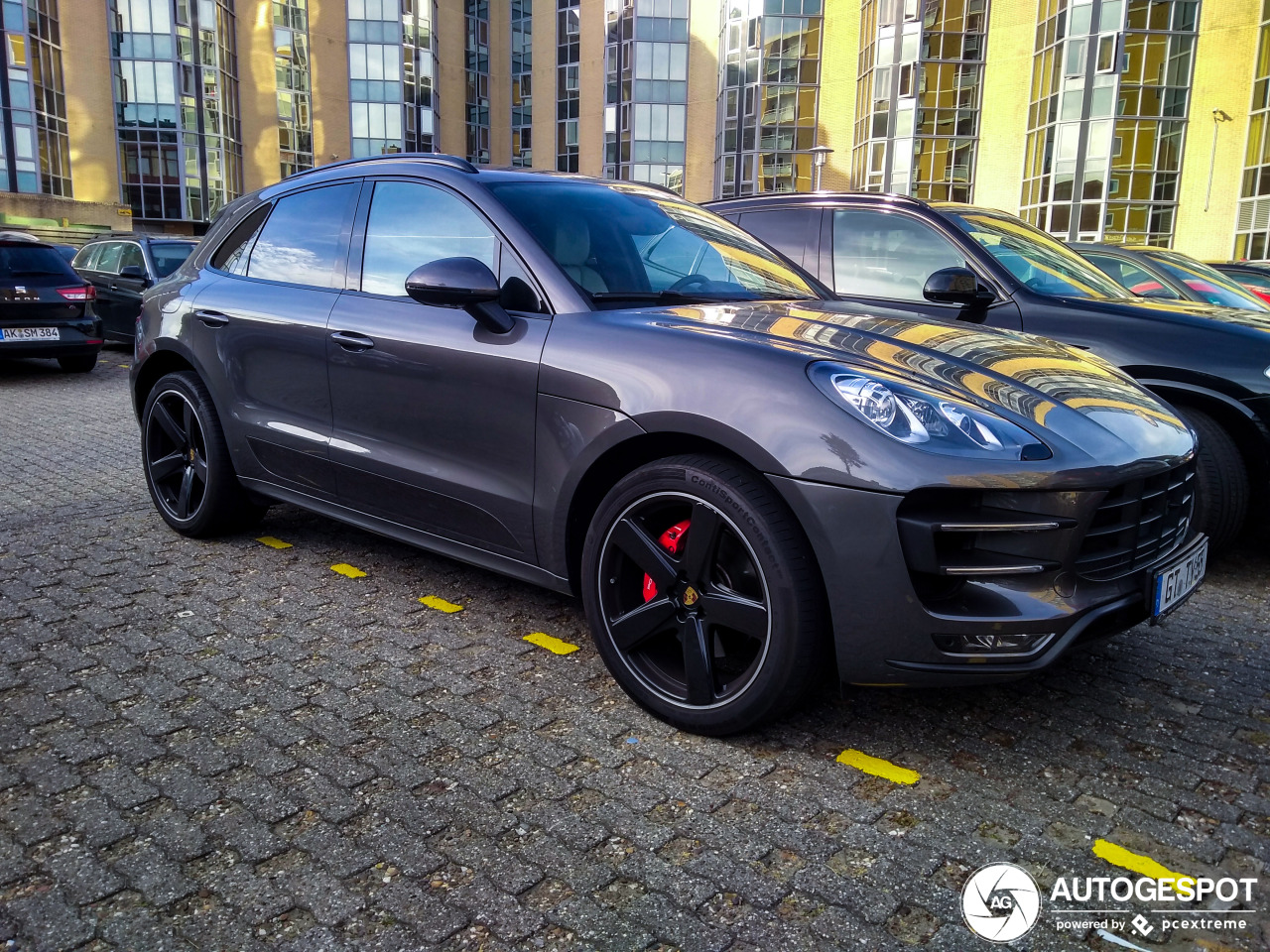 Porsche 95B Macan Turbo