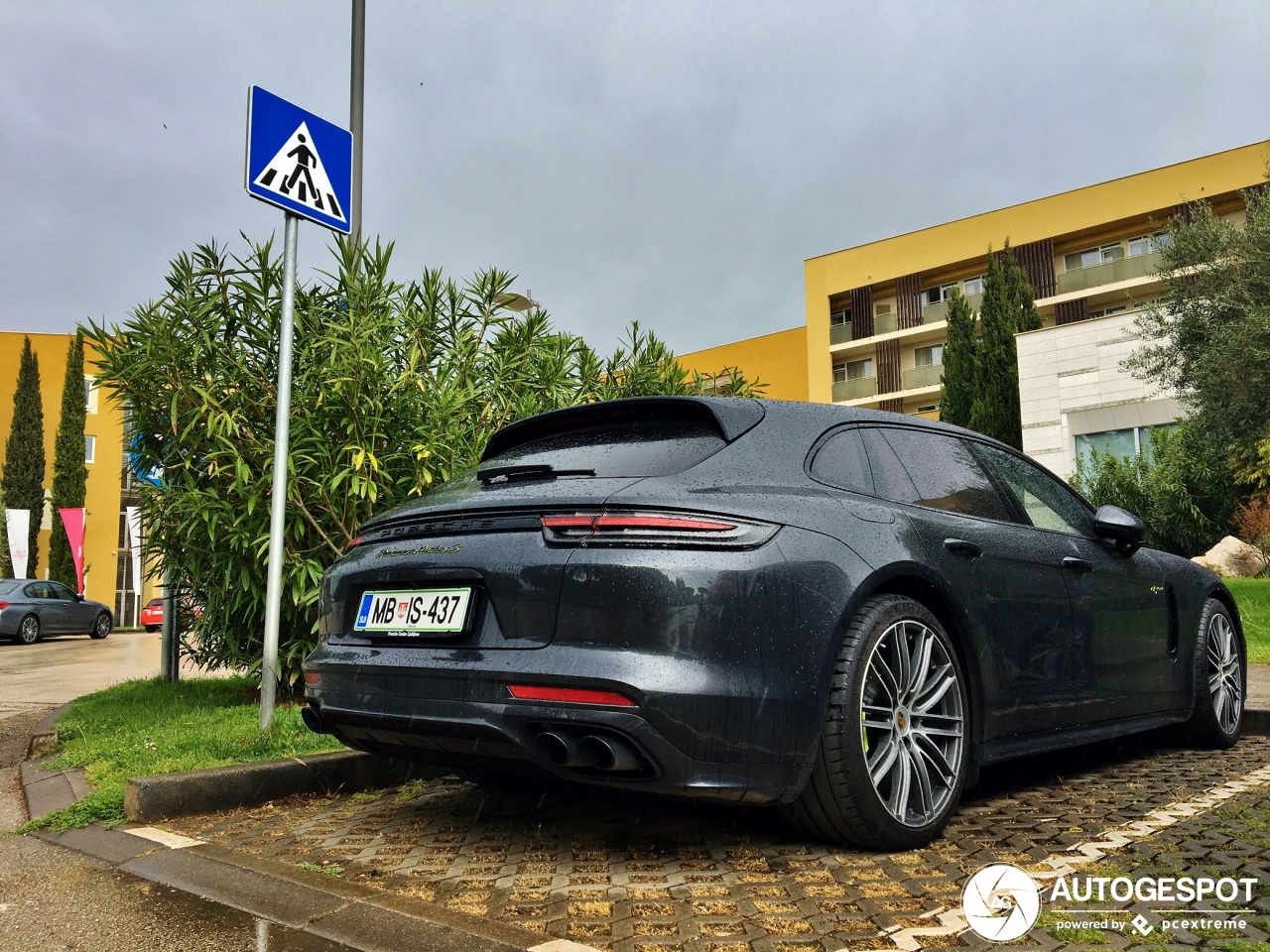 Porsche 971 Panamera Turbo S E-Hybrid Sport Turismo