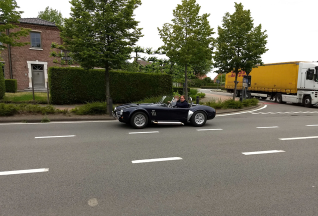 AC Cobra 427