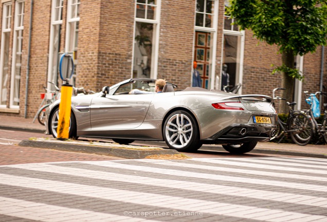 Aston Martin Vanquish Volante