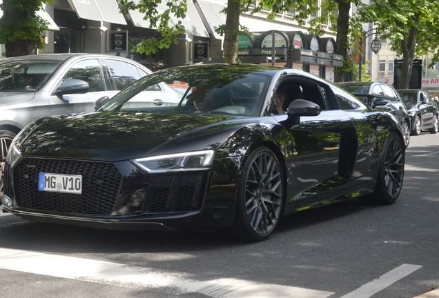 Audi R8 V10 Plus 2015