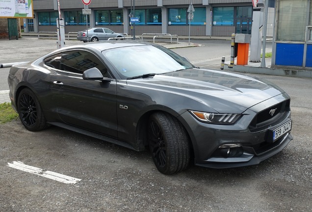 Ford Mustang GT 2015