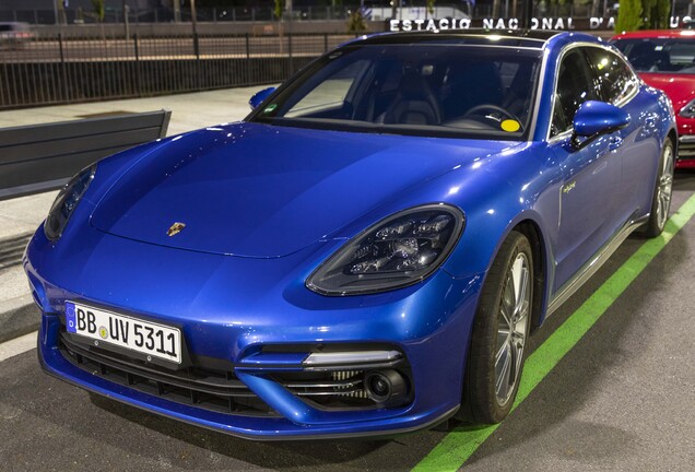 Porsche 971 Panamera Turbo S E-Hybrid Executive