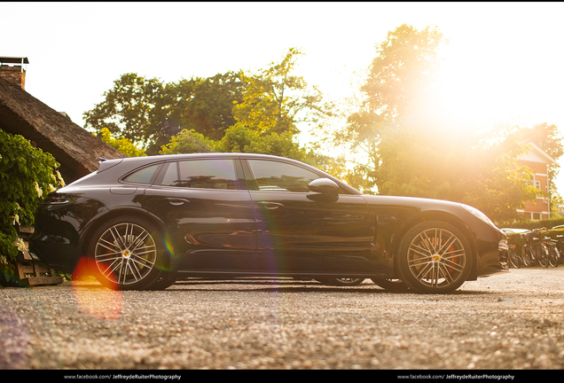 Porsche 971 Panamera Turbo Sport Turismo