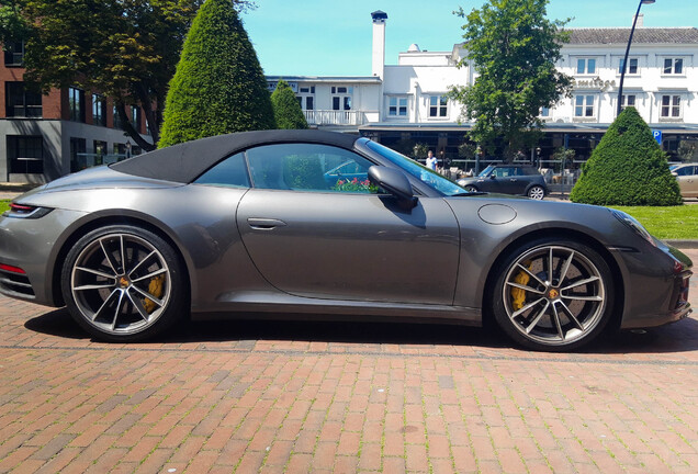 Porsche 992 Carrera 4S Cabriolet