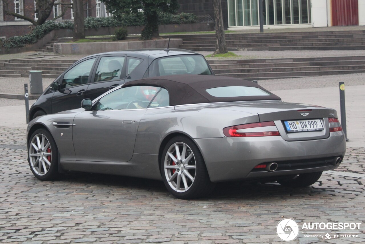 Aston Martin DB9 Volante