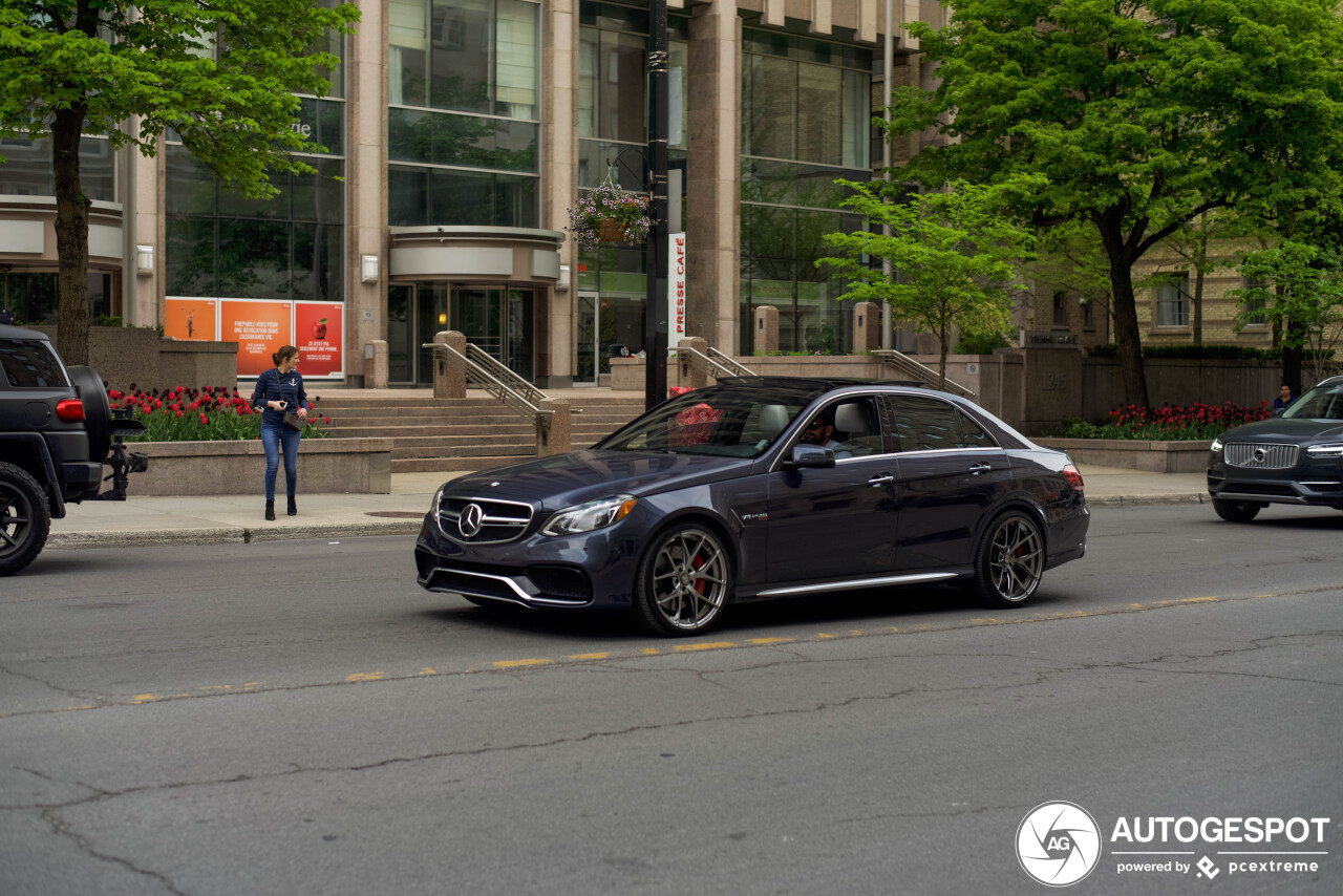 Mercedes-Benz Renntech E 63 AMG W212 700