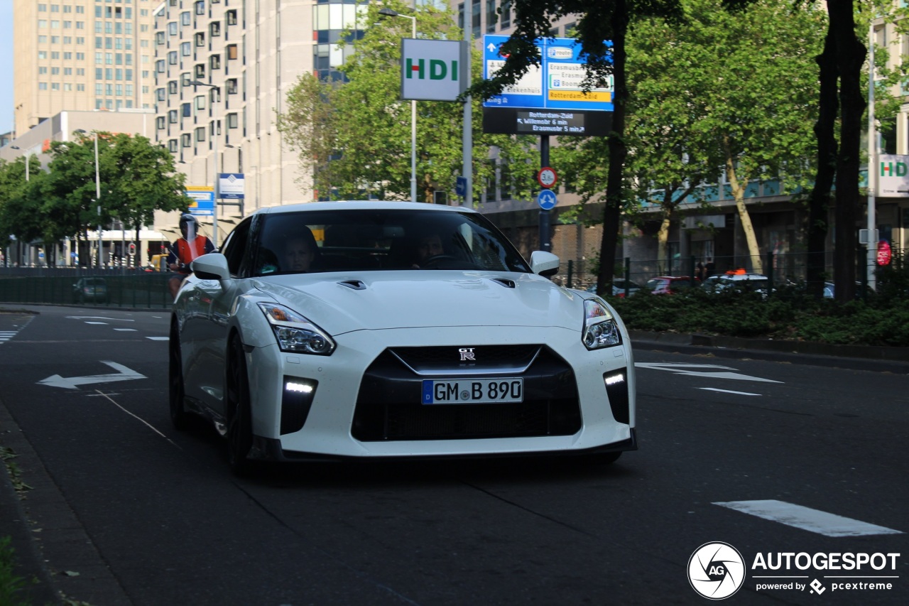 Nissan GT-R 2017