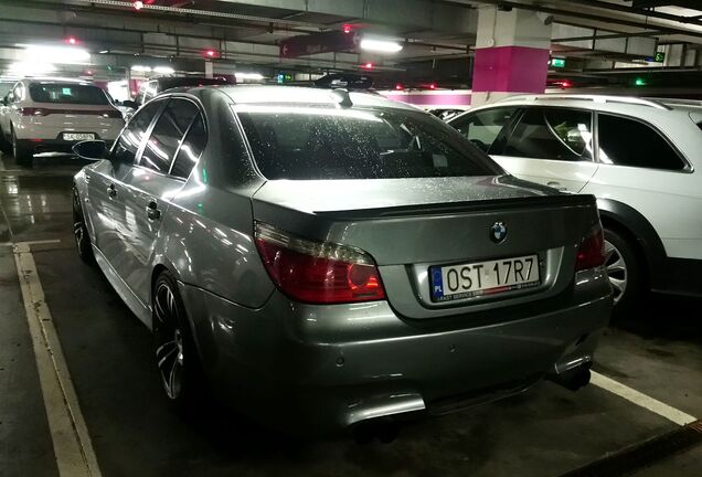 BMW M5 E60 2005