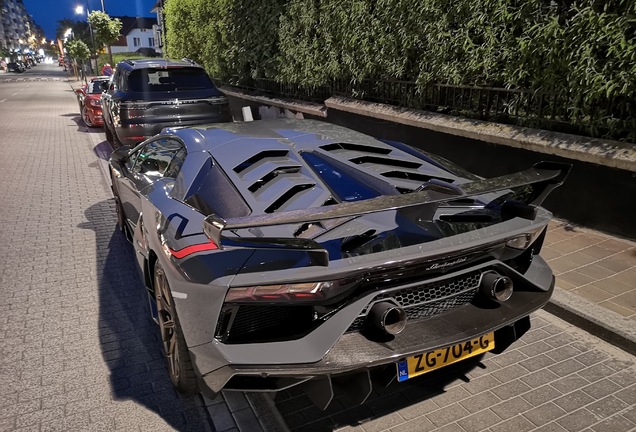 Lamborghini Aventador LP770-4 SVJ