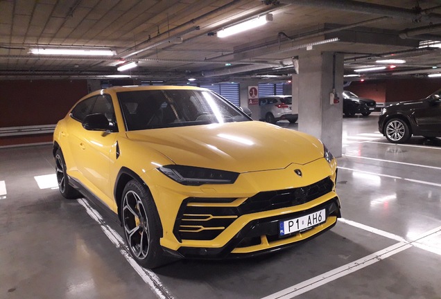 Lamborghini Urus