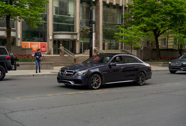 Mercedes-Benz E 63 AMG W212 RENNtech 700