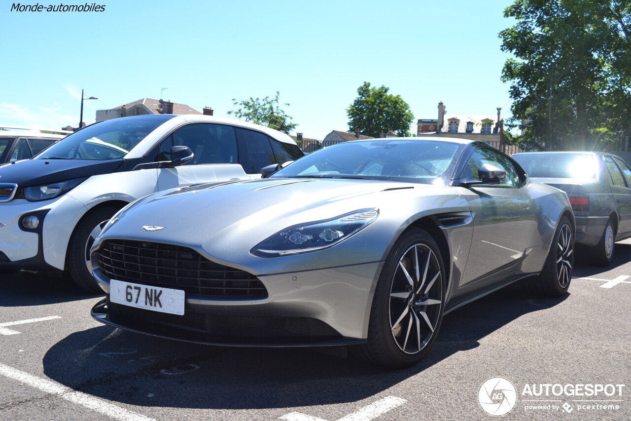 Aston Martin DB11