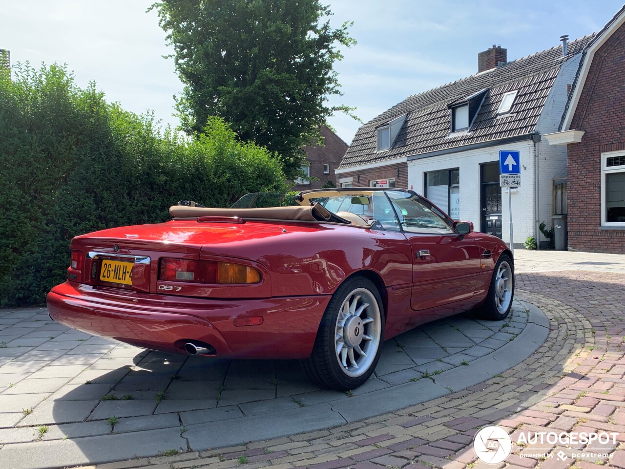 Aston Martin DB7 Volante