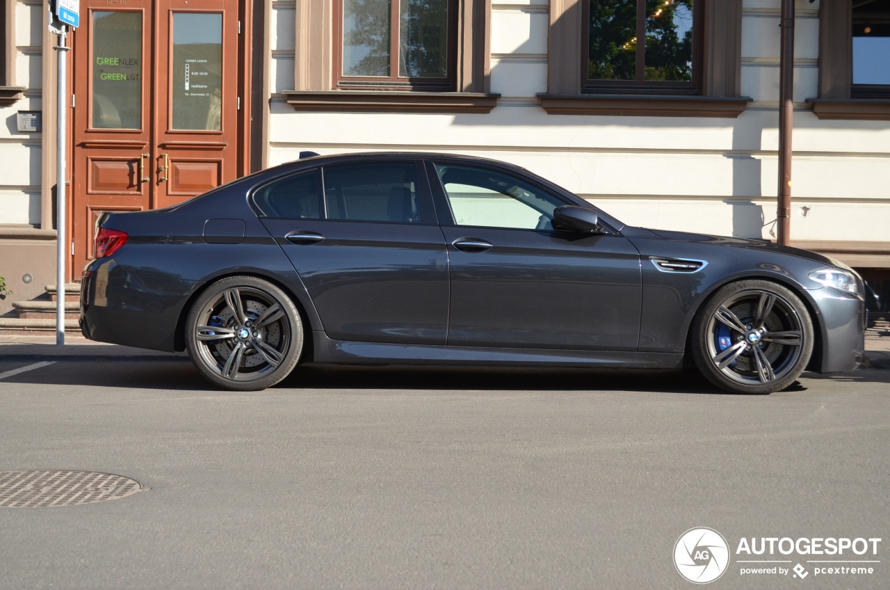 BMW M5 F10 2014