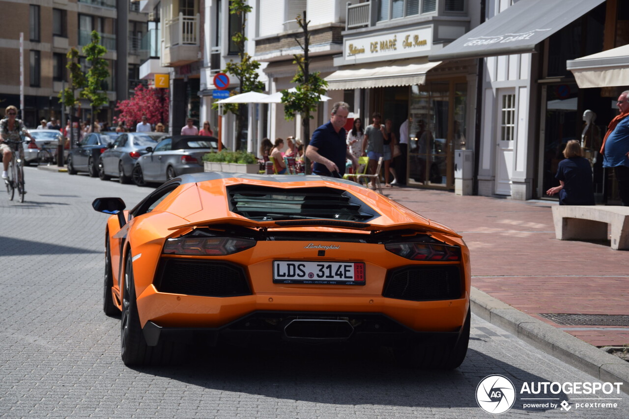 Lamborghini Aventador LP700-4