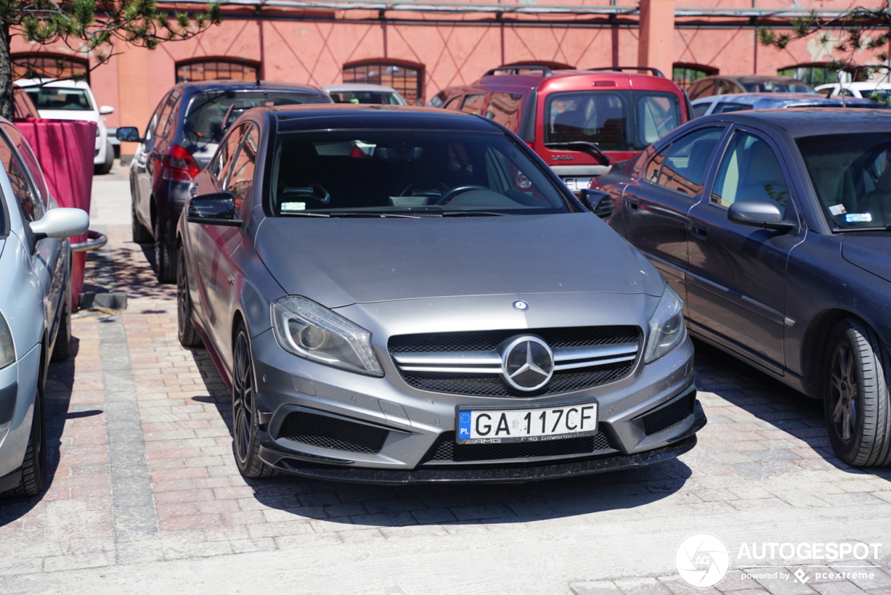 Mercedes-Benz A 45 AMG