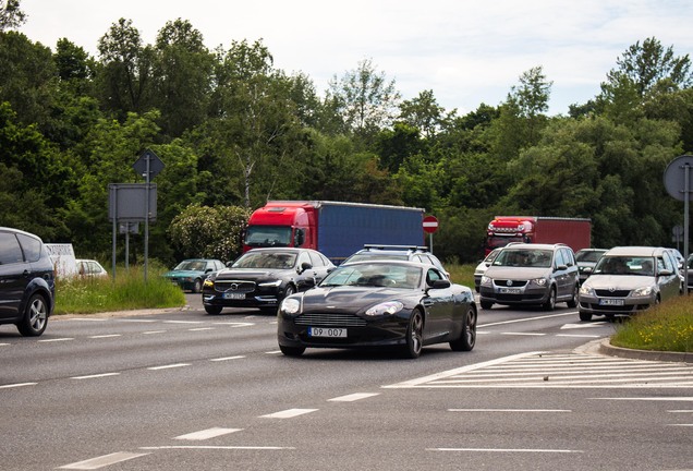 Aston Martin DB9