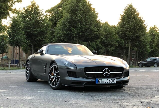 Mercedes-Benz SLS AMG GT Roadster Final Edition