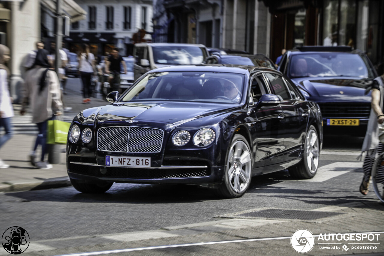 Bentley Flying Spur V8