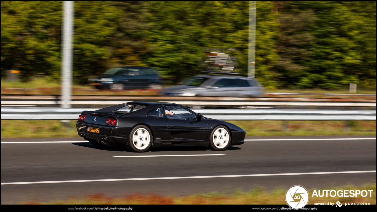 Ferrari F355 GTS