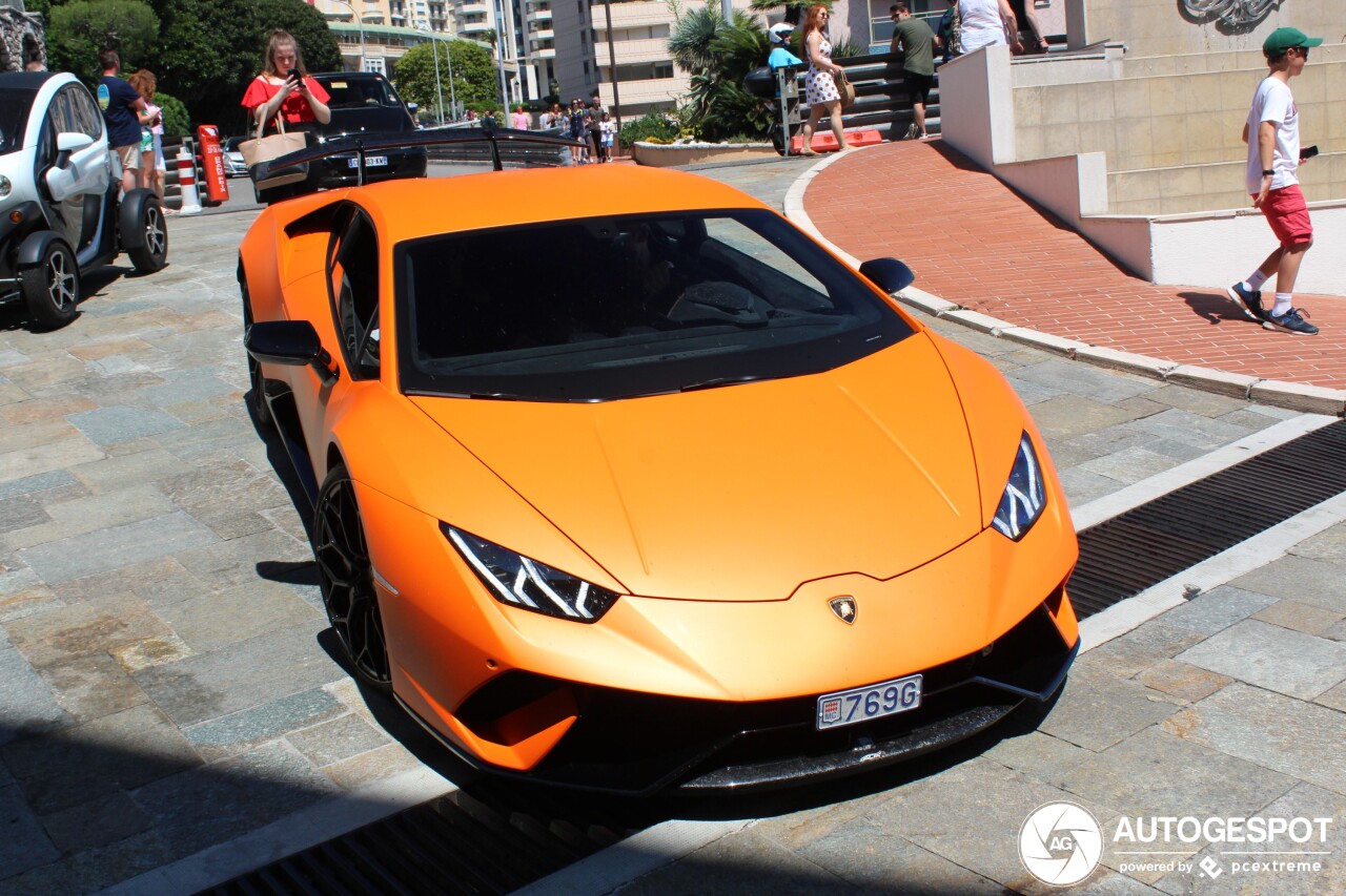 Lamborghini Huracán LP640-4 Performante