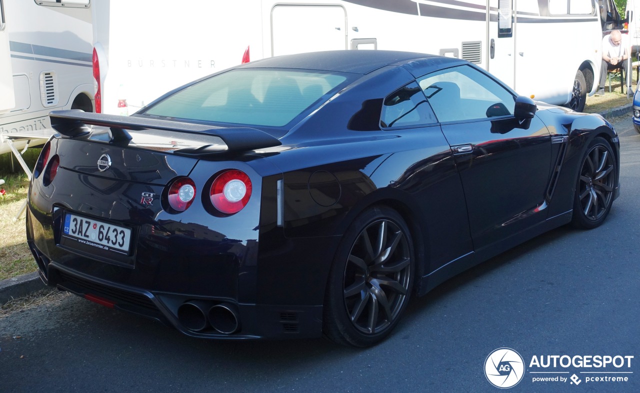 Nissan GT-R 2011