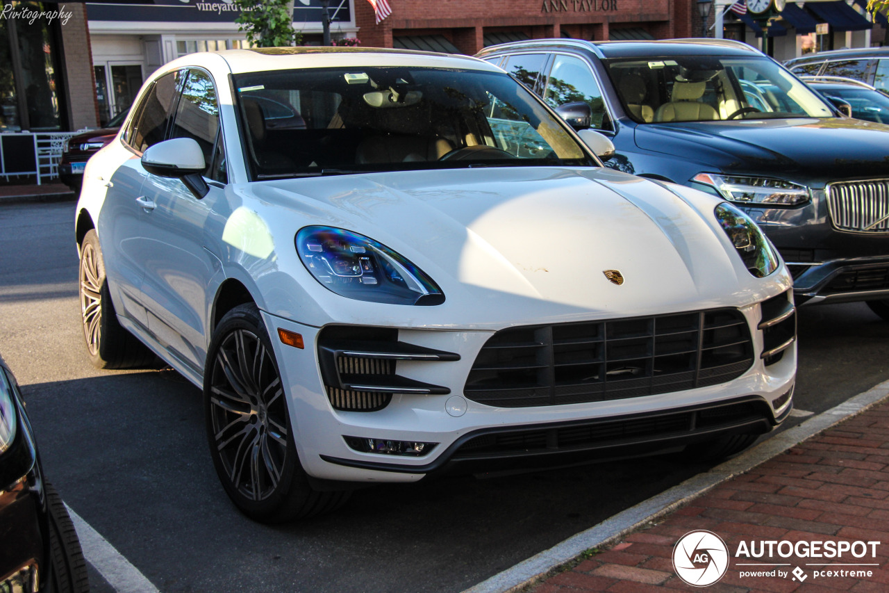 Porsche 95B Macan Turbo